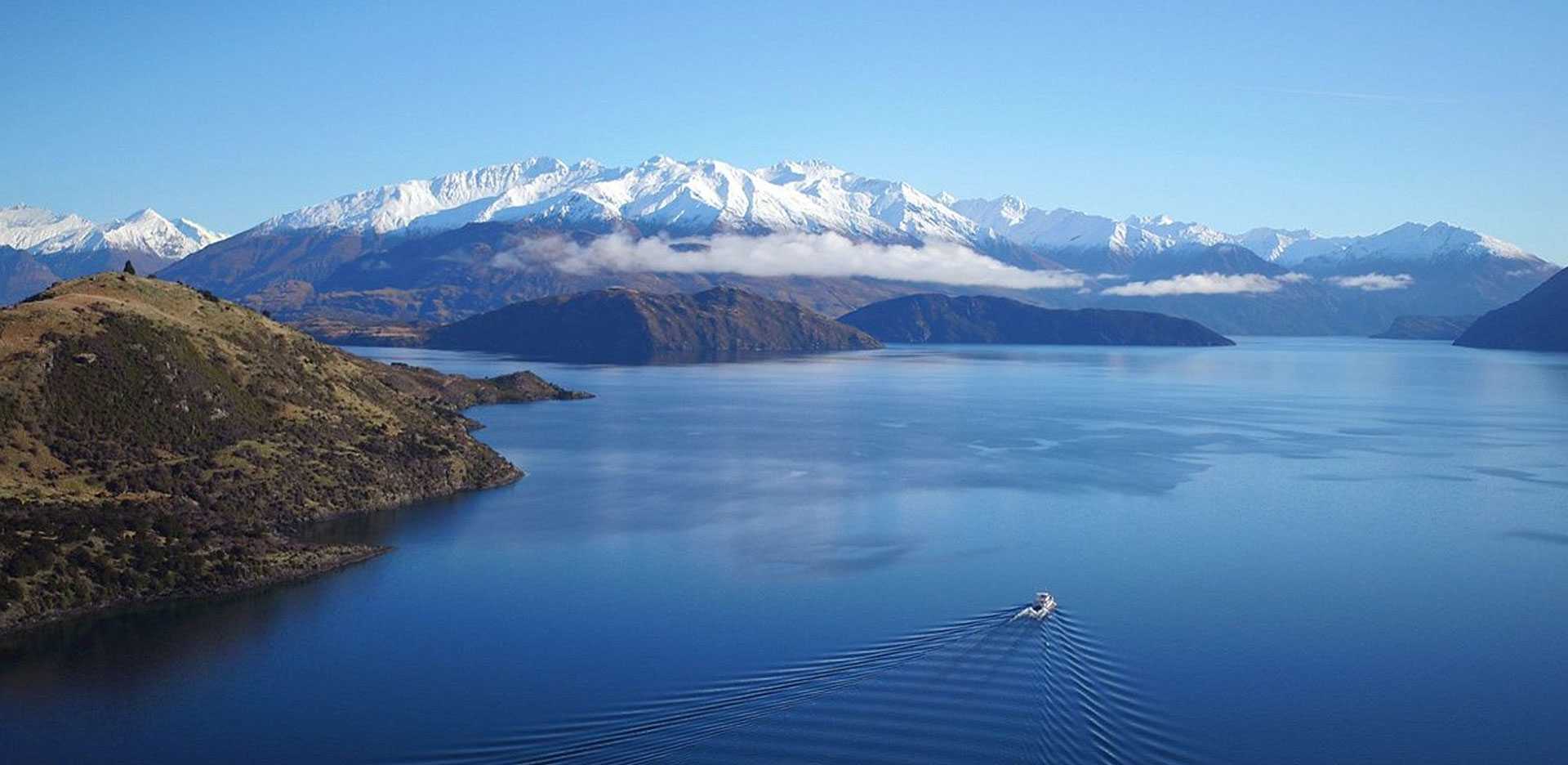 Wānaka, New Zealand hero image